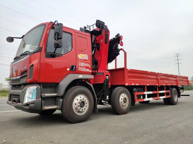 SQ320ZB4柳汽乘龍折臂隨車(chē)吊