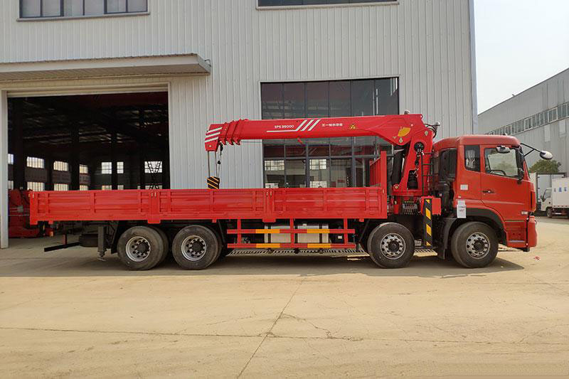 三一14噸天龍前四后八東風(fēng)隨車吊