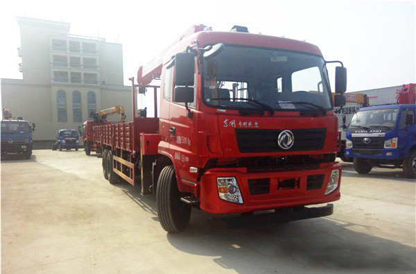 三一12噸后雙橋東風隨車吊圖片展示3