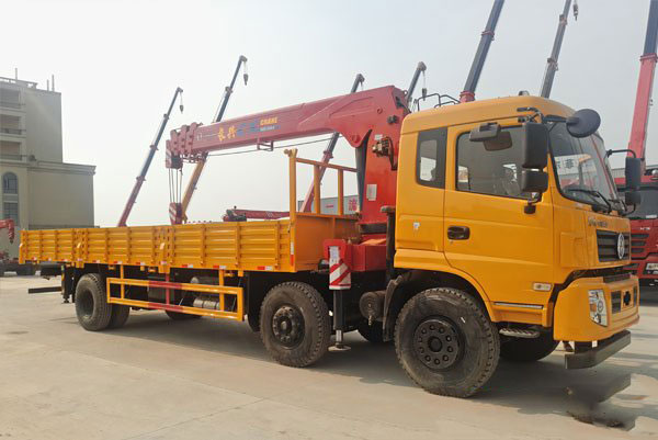 長興12噸三軸東風(fēng)隨車吊