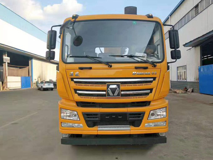 徐工吊機12噸徐工漢風G5一體化前四后四隨車吊圖片展示3