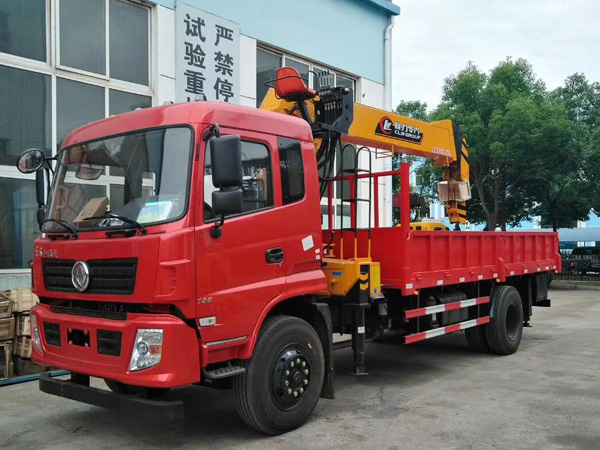 程力吊機8噸東風隨車吊圖片展示2