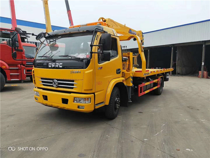 程力8噸東風(fēng)特商隨車吊