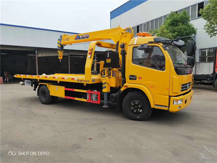 程力8噸東風(fēng)特商隨車吊圖片展示4