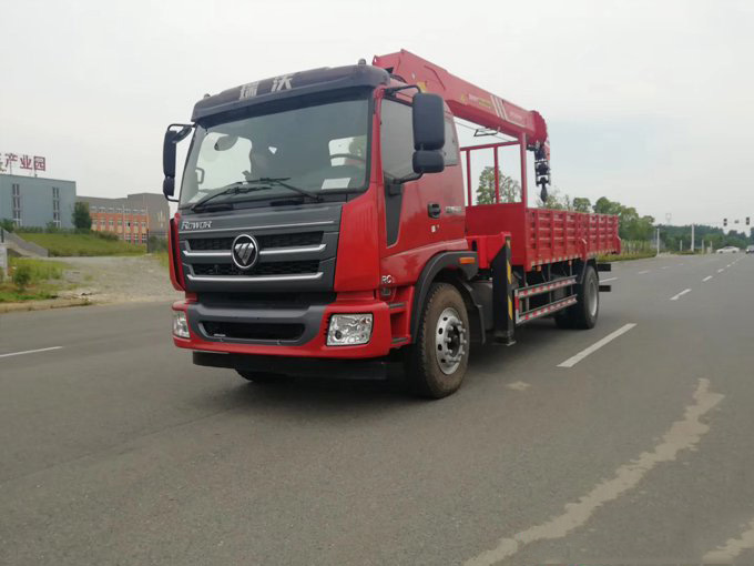 三一吊機(jī)8噸福田瑞沃隨車吊