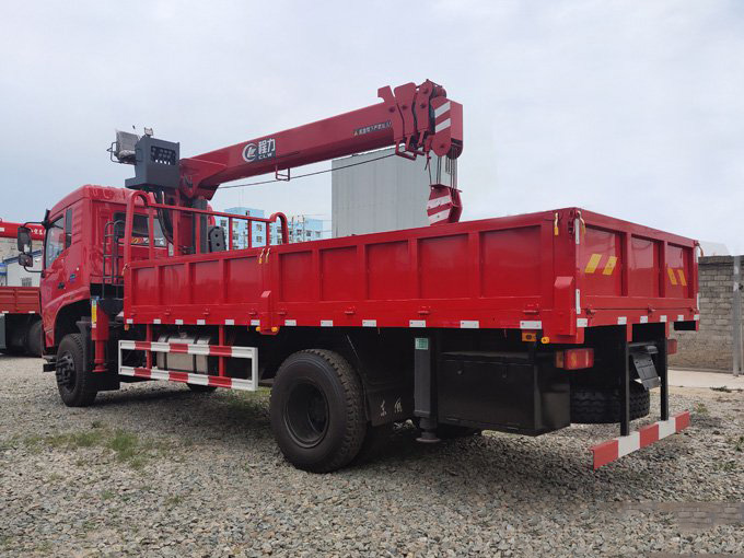 8噸東風(fēng)暢行D3L隨車吊