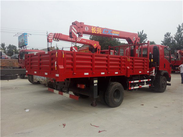 長興5噸三環隨車吊（5噸隨車起重運輸車）圖片展示2