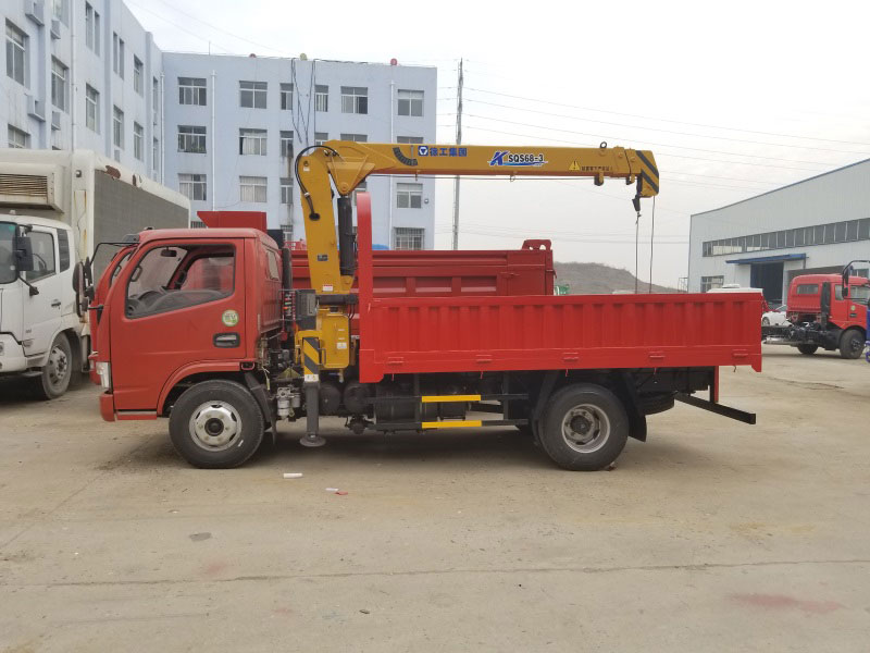 藍牌2噸東風隨車吊(東風 -- 福瑞卡2噸隨車起重運輸車)圖片展示7 藍牌2噸東風隨車吊(東風 -- 福瑞卡2噸隨車起重運輸車)圖片展示7