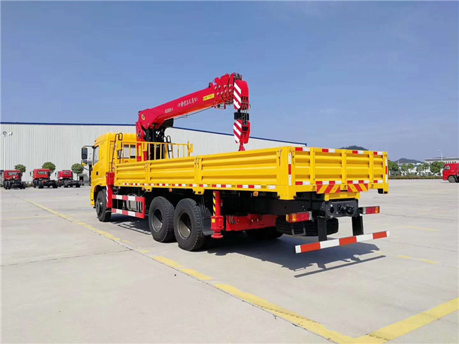 三環昊龍后八輪12噸隨車吊圖片圖片展示3