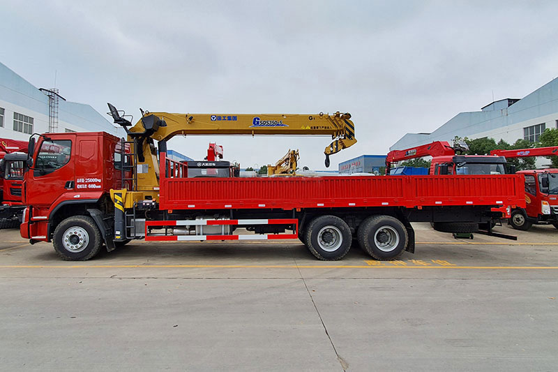 徐工隨車吊14噸大臂有多長？