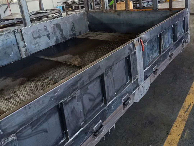 隨車吊冷鉚車廂，抗變形、抗開裂、結實耐用