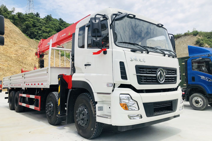 三一隨車吊12噸最新款，你值得擁有