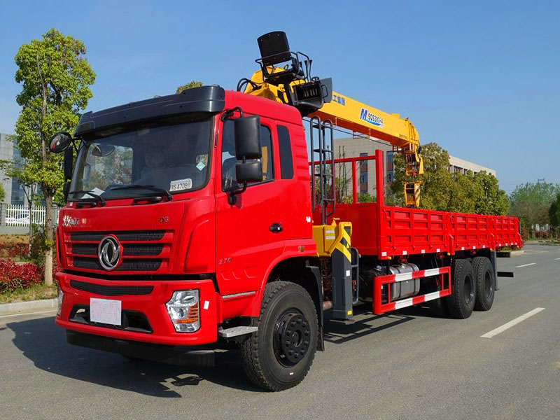 東風(fēng)暢行后八輪徐工12噸隨車吊多少錢一輛?