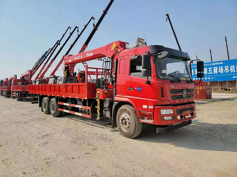 購車攻略：購車小白如何選購隨車吊