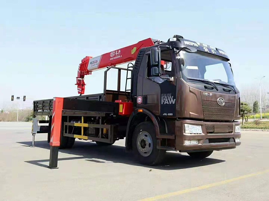 解放J6單橋8噸隨車吊