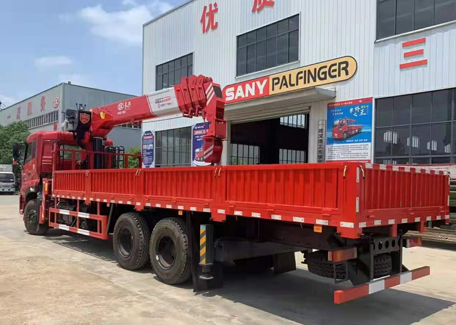 東風天龍長興12噸隨車吊