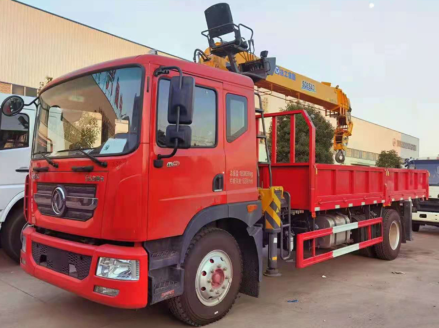 東風(fēng)多利卡徐工8噸隨車(chē)吊多少錢(qián)