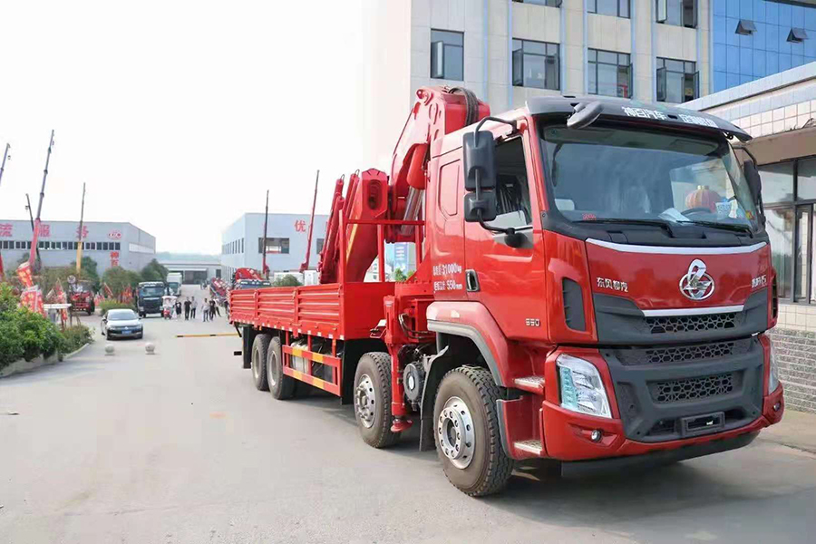 東風(fēng)國(guó)六30噸隨車吊即將發(fā)車