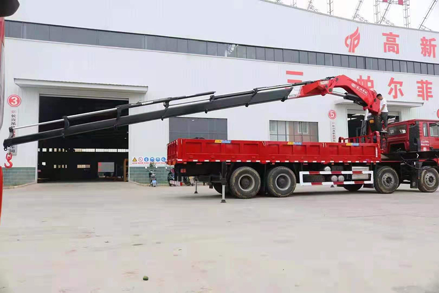 陜汽德龍25噸長興折臂隨車吊