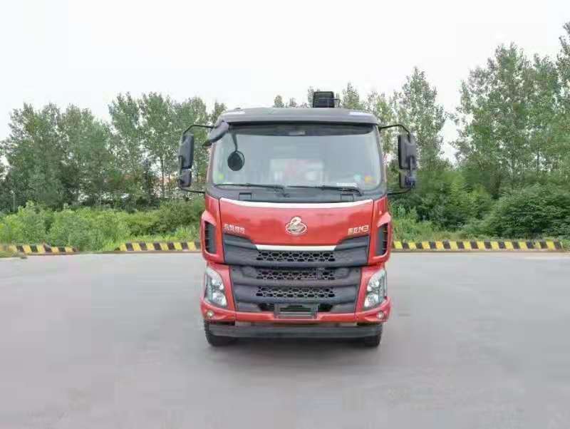 東風柳汽長興8噸隨車吊