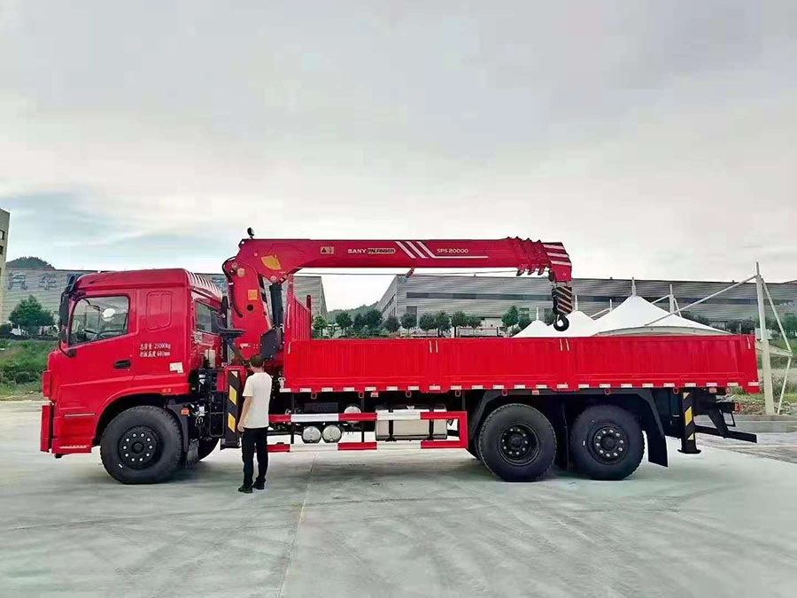 三環昊龍上裝三一8噸隨車吊