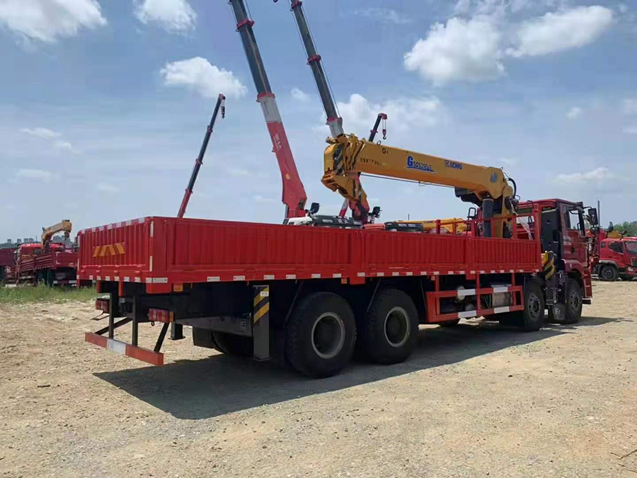 陜汽徐工14噸隨車吊