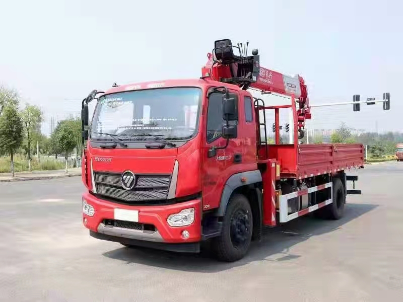 福田瑞沃長(zhǎng)興10噸隨車吊
