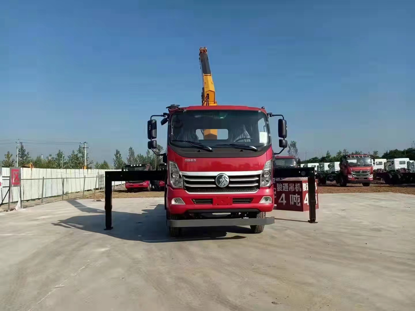 山區(qū)版重汽王牌隨車吊 6.3噸吊機