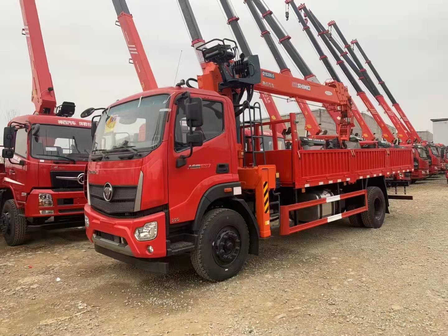 福田瑞沃8噸隨車吊 石煤直臂吊機(jī)