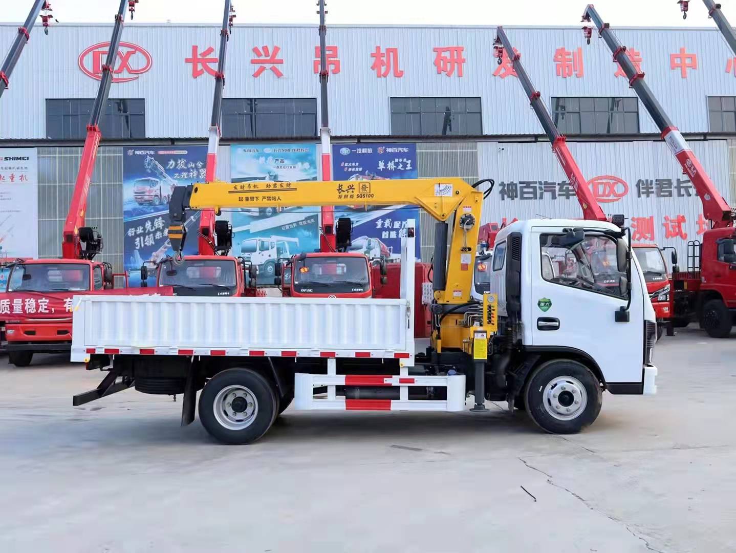 藍(lán)牌隨車吊絕命時刻 喋血力推