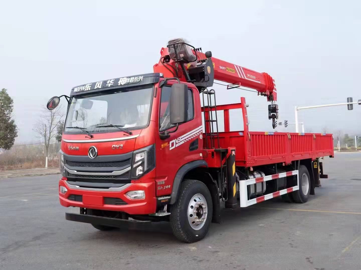 8噸隨車吊的天花板 東風DV3上裝三一8噸吊機